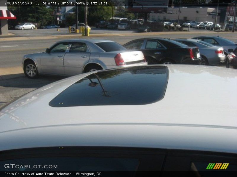 Ice White / Umbra Brown/Quartz Beige 2008 Volvo S40 T5