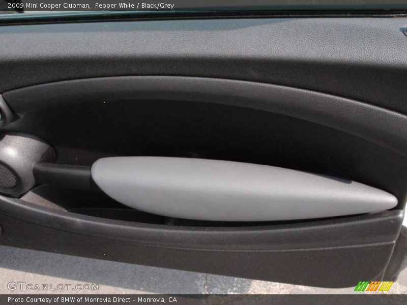 Pepper White / Black/Grey 2009 Mini Cooper Clubman