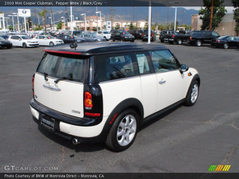 Pepper White / Black/Grey 2009 Mini Cooper Clubman