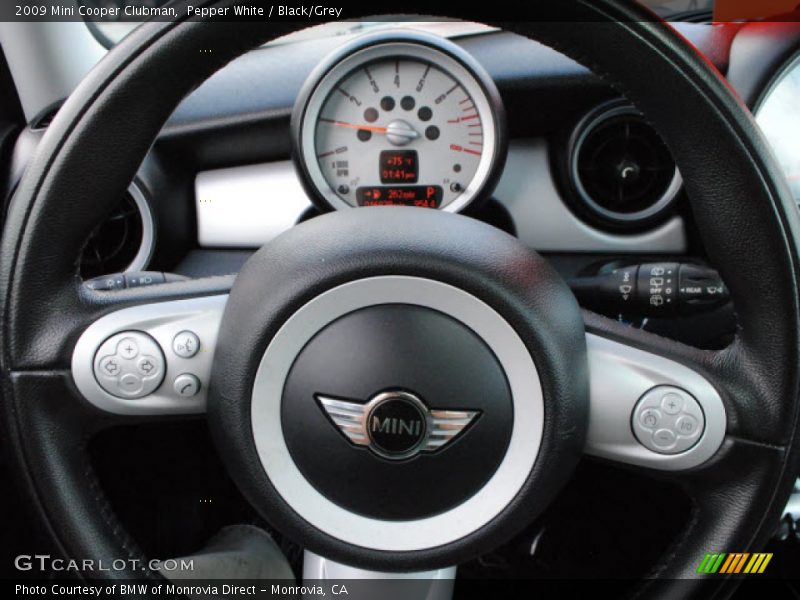 Pepper White / Black/Grey 2009 Mini Cooper Clubman