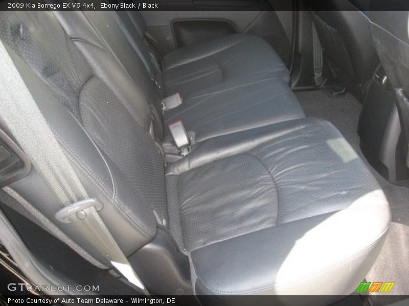 Ebony Black / Black 2009 Kia Borrego EX V6 4x4