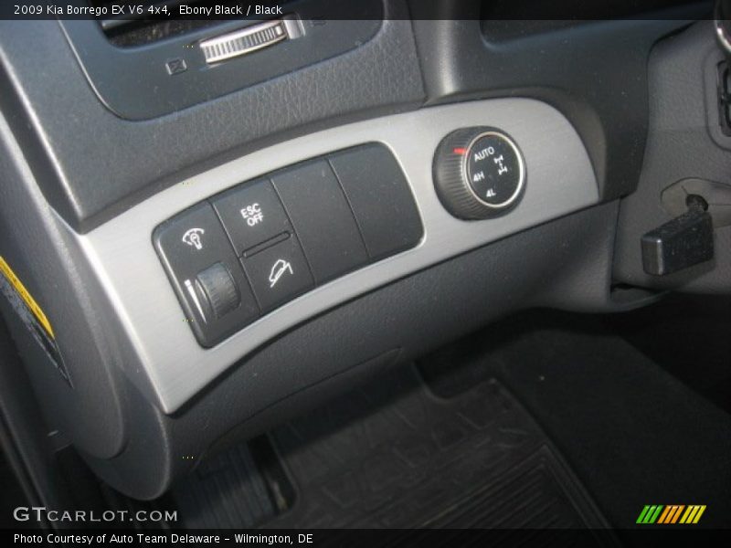 Ebony Black / Black 2009 Kia Borrego EX V6 4x4