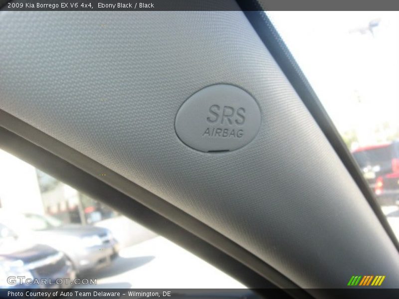 Ebony Black / Black 2009 Kia Borrego EX V6 4x4