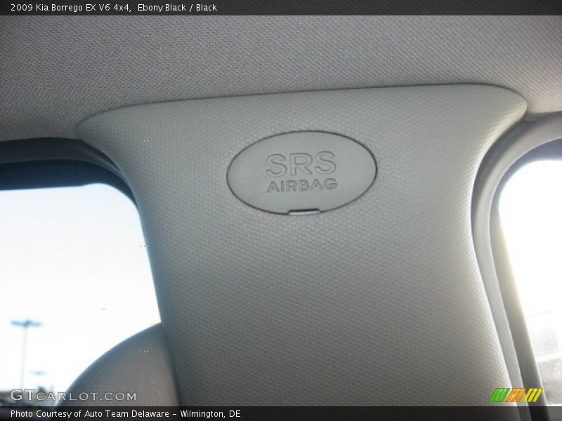 Ebony Black / Black 2009 Kia Borrego EX V6 4x4