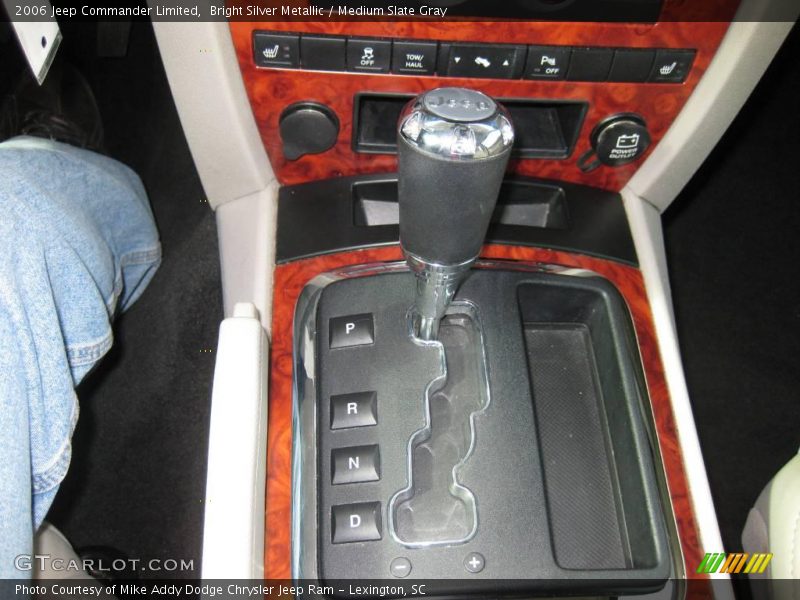 Bright Silver Metallic / Medium Slate Gray 2006 Jeep Commander Limited