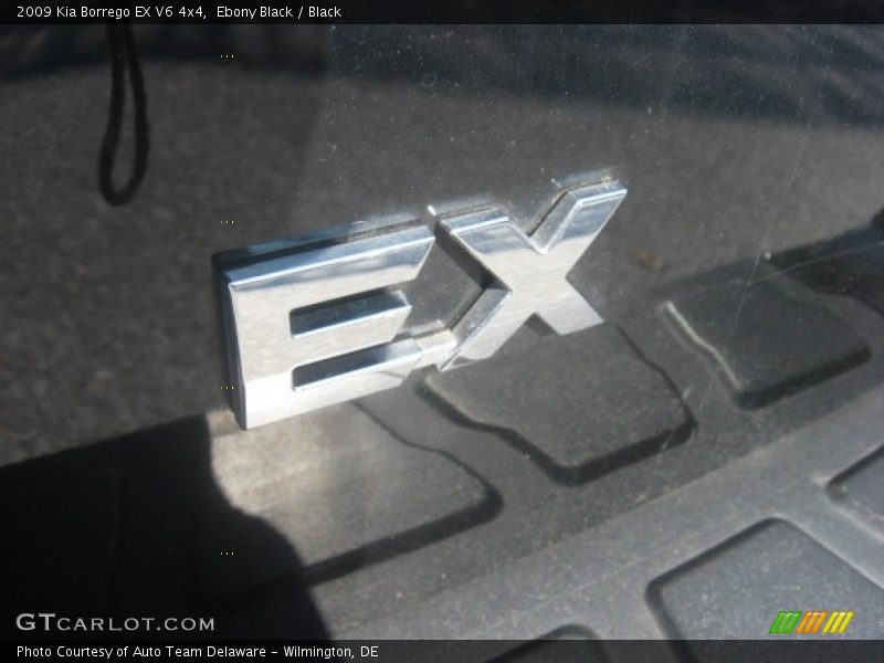 Ebony Black / Black 2009 Kia Borrego EX V6 4x4