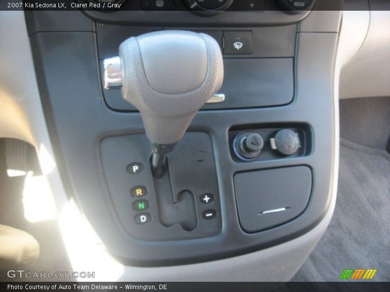 Claret Red / Gray 2007 Kia Sedona LX
