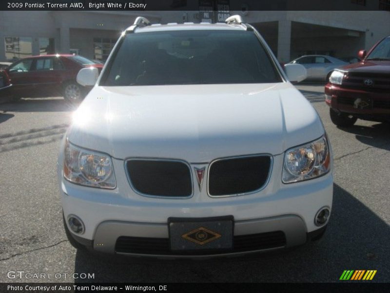 Bright White / Ebony 2009 Pontiac Torrent AWD