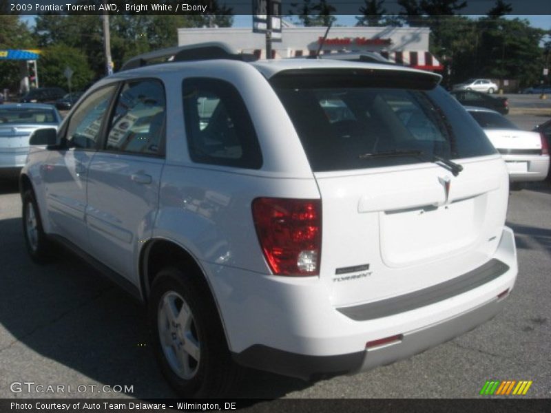 Bright White / Ebony 2009 Pontiac Torrent AWD