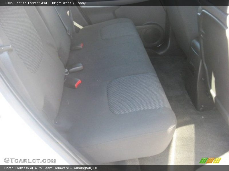 Bright White / Ebony 2009 Pontiac Torrent AWD