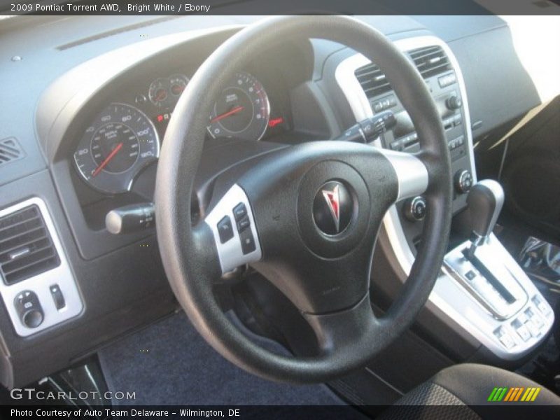 Bright White / Ebony 2009 Pontiac Torrent AWD