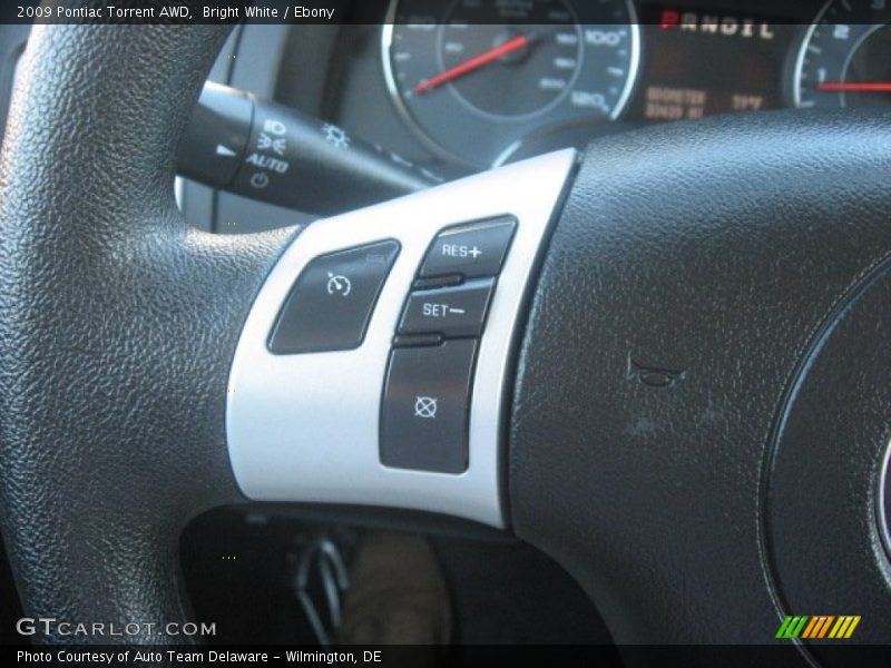 Bright White / Ebony 2009 Pontiac Torrent AWD