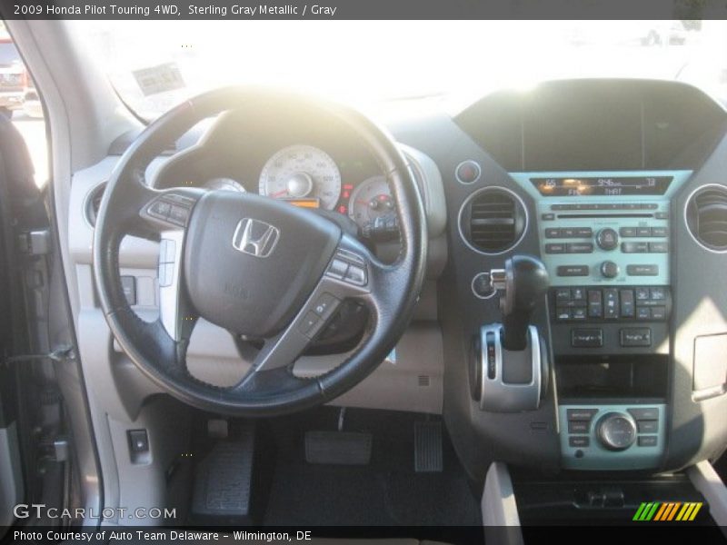 Sterling Gray Metallic / Gray 2009 Honda Pilot Touring 4WD