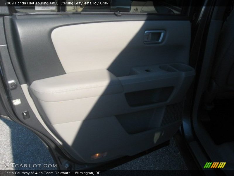Sterling Gray Metallic / Gray 2009 Honda Pilot Touring 4WD