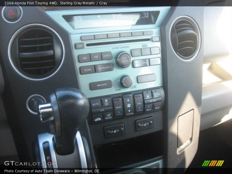 Sterling Gray Metallic / Gray 2009 Honda Pilot Touring 4WD