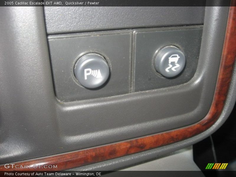 Quicksilver / Pewter 2005 Cadillac Escalade EXT AWD
