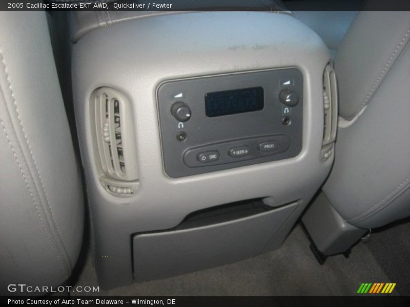 Quicksilver / Pewter 2005 Cadillac Escalade EXT AWD