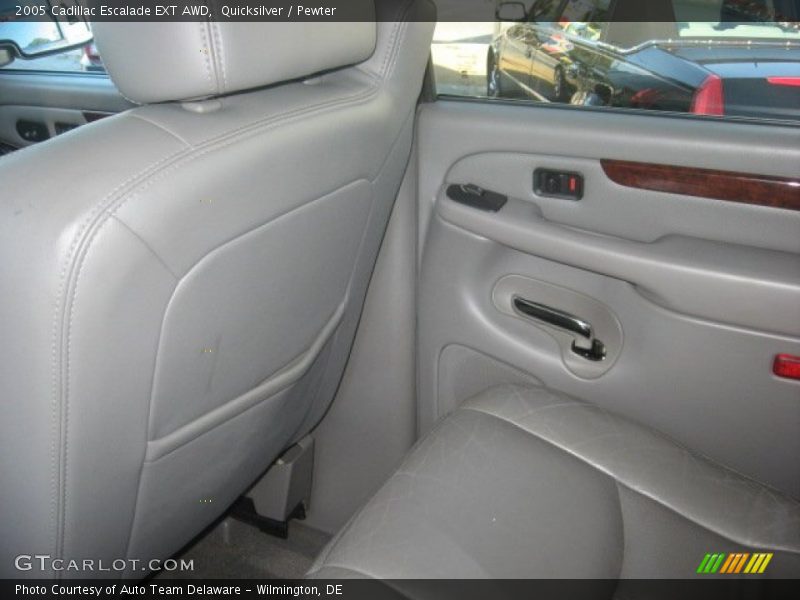 Quicksilver / Pewter 2005 Cadillac Escalade EXT AWD