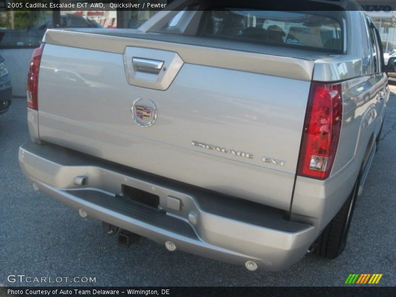 Quicksilver / Pewter 2005 Cadillac Escalade EXT AWD