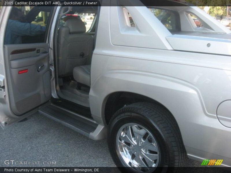 Quicksilver / Pewter 2005 Cadillac Escalade EXT AWD