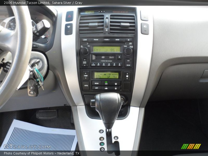 Sahara Silver / Gray 2006 Hyundai Tucson Limited