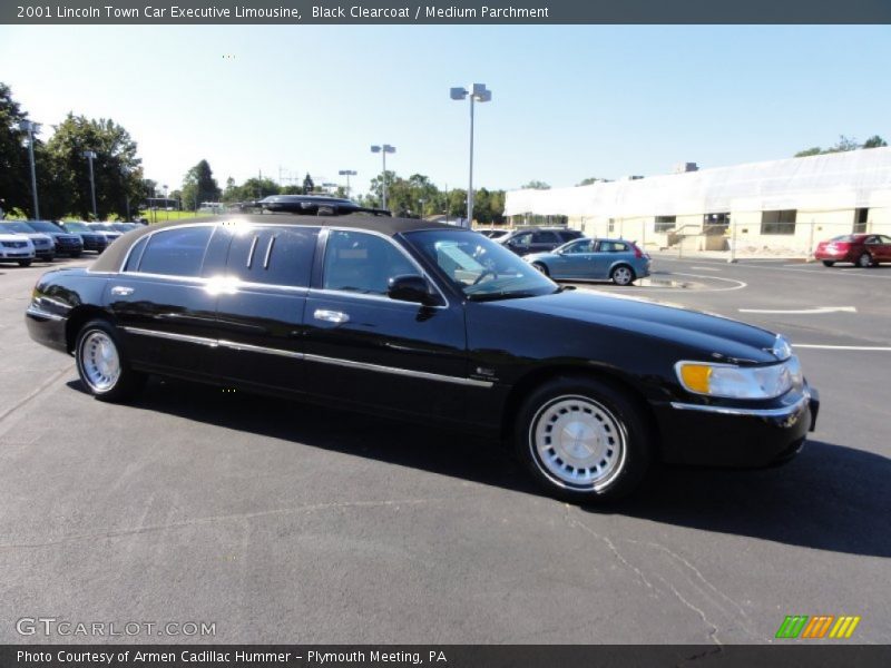 Black Clearcoat / Medium Parchment 2001 Lincoln Town Car Executive Limousine