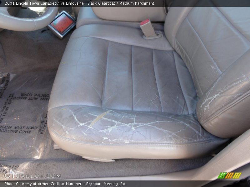 Black Clearcoat / Medium Parchment 2001 Lincoln Town Car Executive Limousine