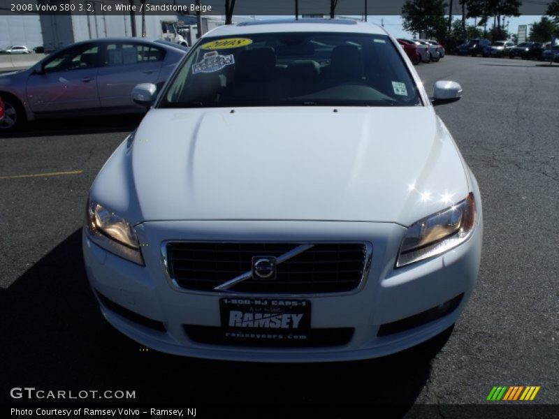 Ice White / Sandstone Beige 2008 Volvo S80 3.2