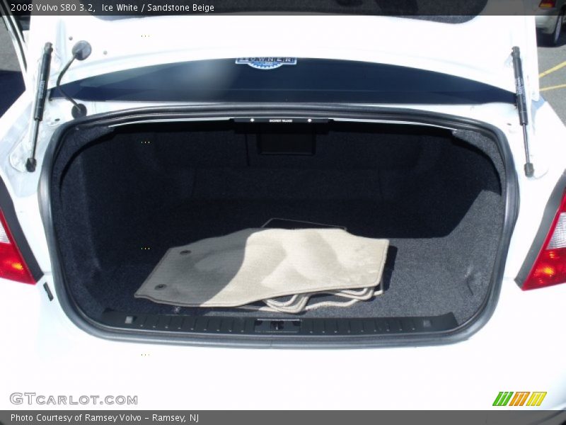 Ice White / Sandstone Beige 2008 Volvo S80 3.2