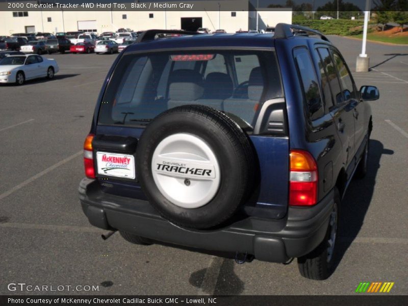 Black / Medium Gray 2000 Chevrolet Tracker 4WD Hard Top