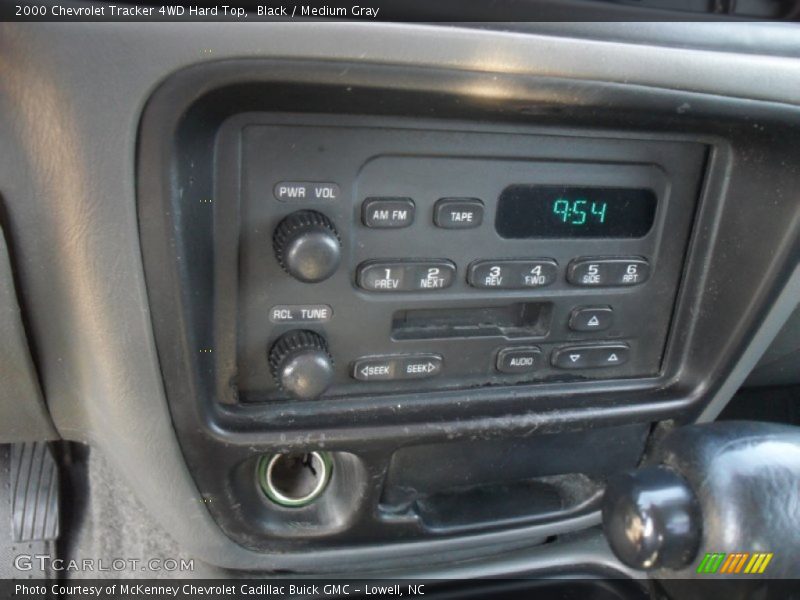 Audio System of 2000 Tracker 4WD Hard Top
