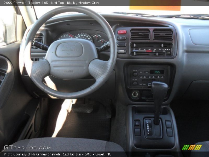 Black / Medium Gray 2000 Chevrolet Tracker 4WD Hard Top