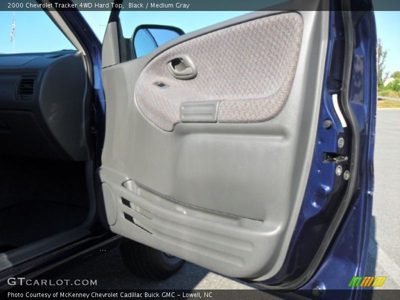 Black / Medium Gray 2000 Chevrolet Tracker 4WD Hard Top