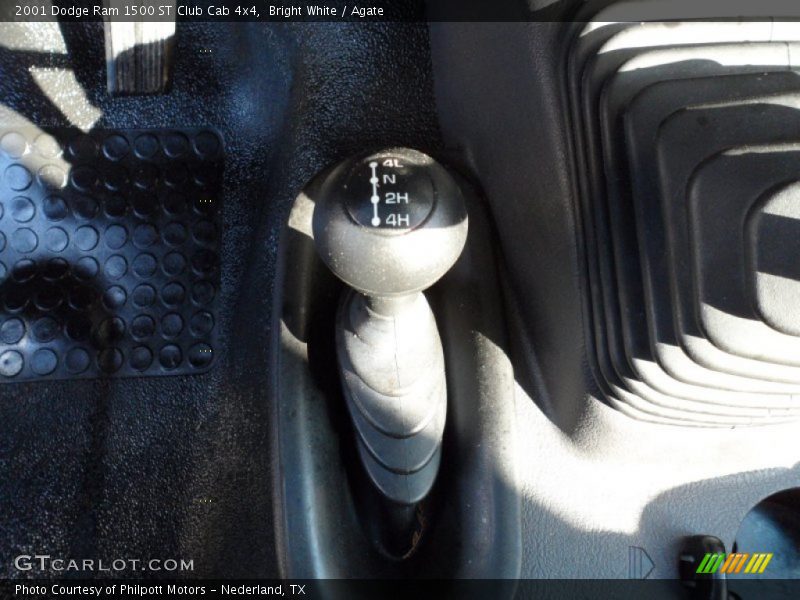 Controls of 2001 Ram 1500 ST Club Cab 4x4