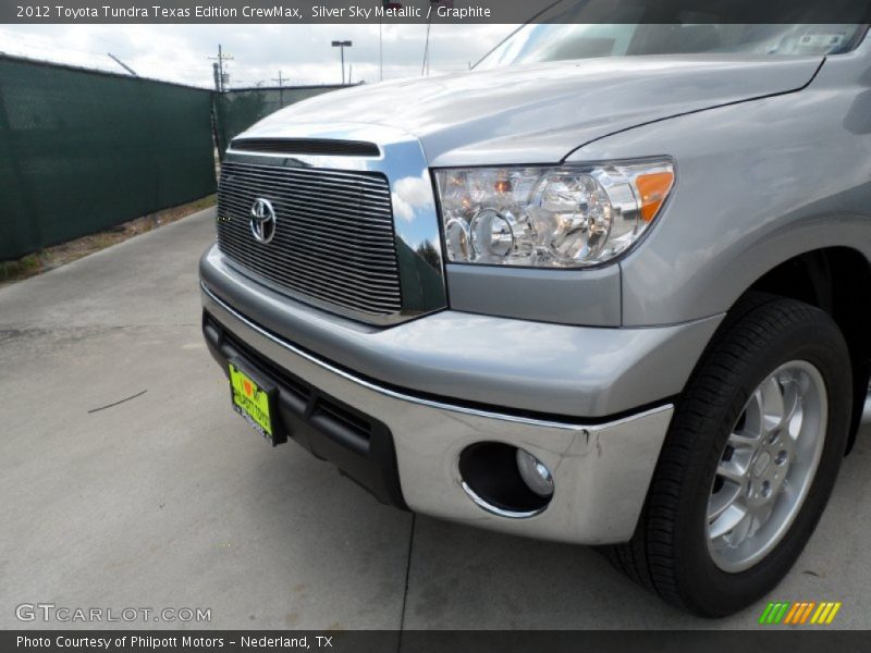 Silver Sky Metallic / Graphite 2012 Toyota Tundra Texas Edition CrewMax