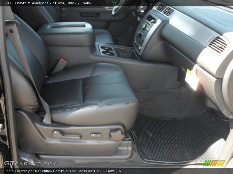 Black / Ebony 2012 Chevrolet Avalanche Z71 4x4