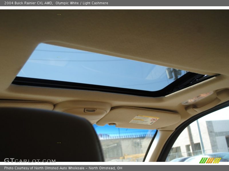 Olympic White / Light Cashmere 2004 Buick Rainier CXL AWD