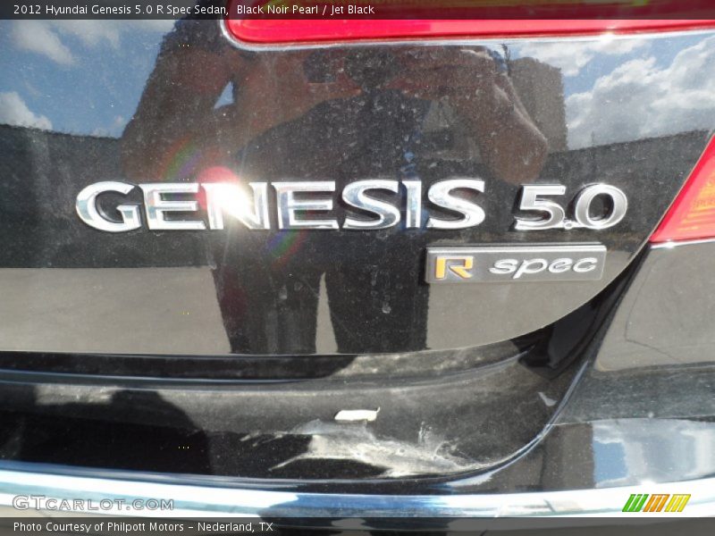  2012 Genesis 5.0 R Spec Sedan Logo