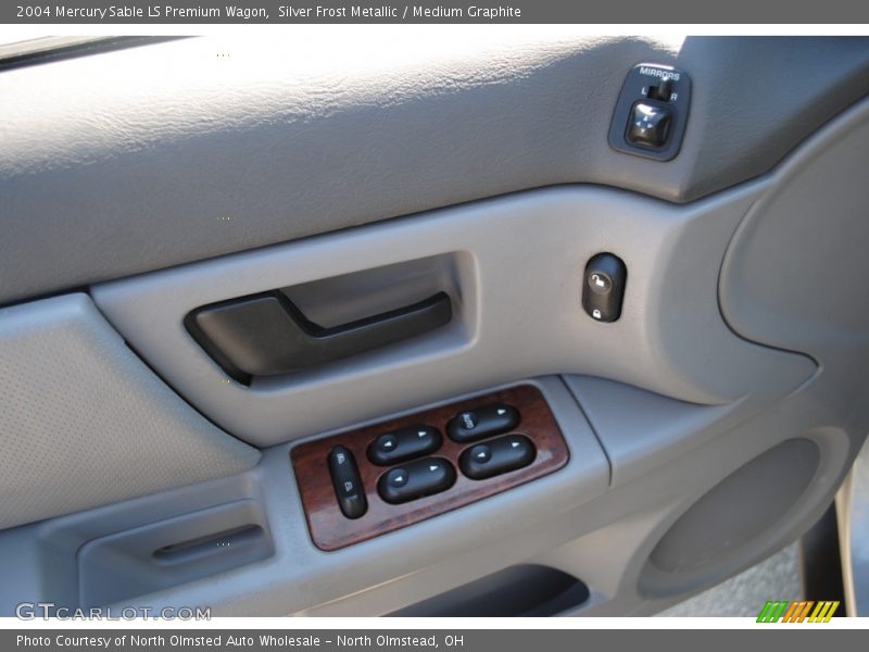Controls of 2004 Sable LS Premium Wagon