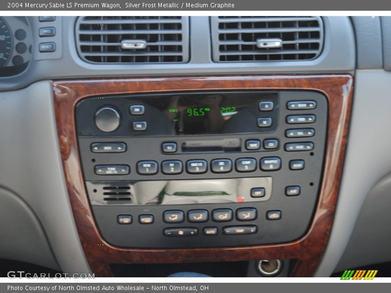 Controls of 2004 Sable LS Premium Wagon