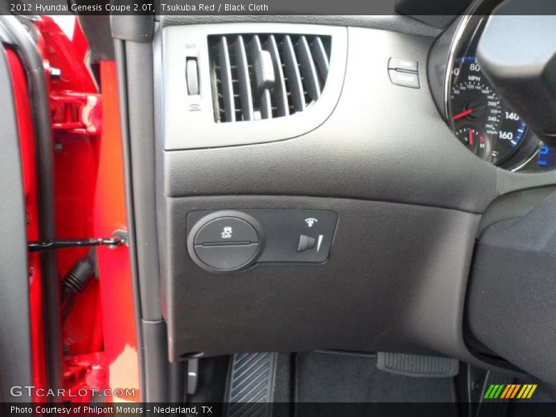 Tsukuba Red / Black Cloth 2012 Hyundai Genesis Coupe 2.0T