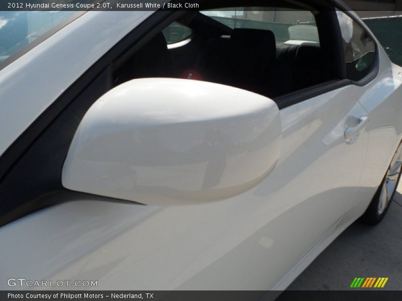 Karussell White / Black Cloth 2012 Hyundai Genesis Coupe 2.0T