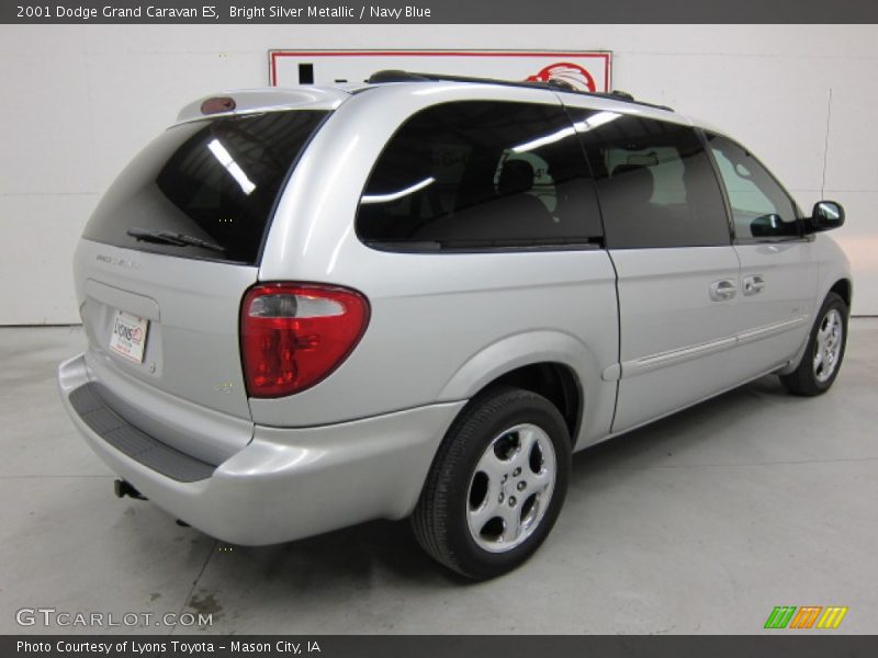 Bright Silver Metallic / Navy Blue 2001 Dodge Grand Caravan ES
