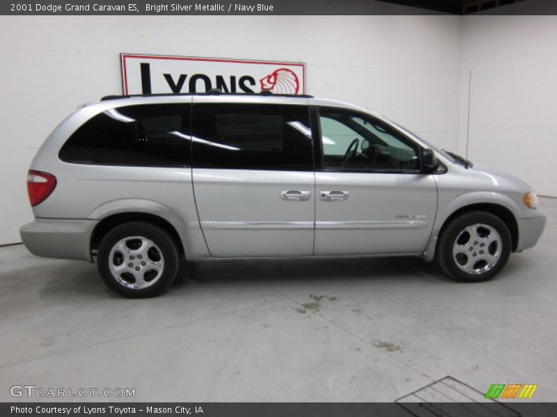 Bright Silver Metallic / Navy Blue 2001 Dodge Grand Caravan ES