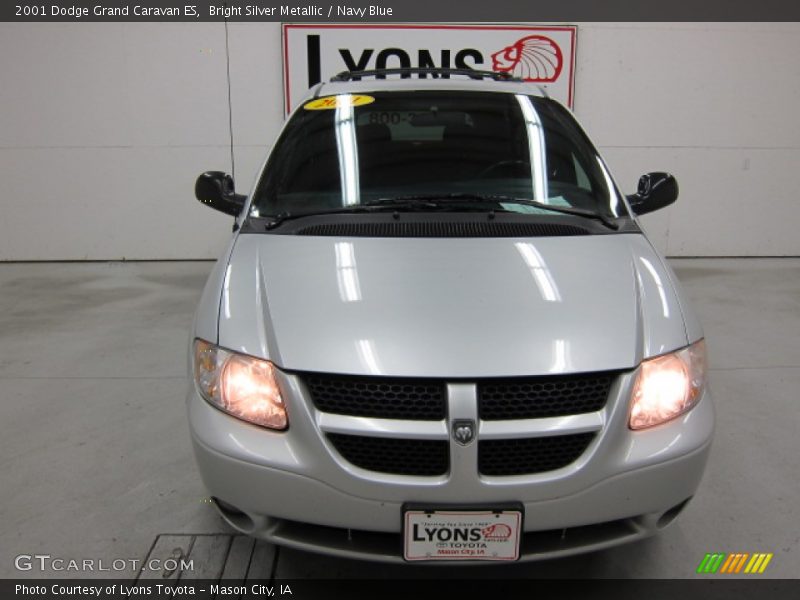 Bright Silver Metallic / Navy Blue 2001 Dodge Grand Caravan ES