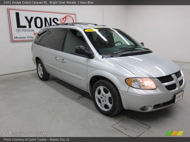 Bright Silver Metallic / Navy Blue 2001 Dodge Grand Caravan ES