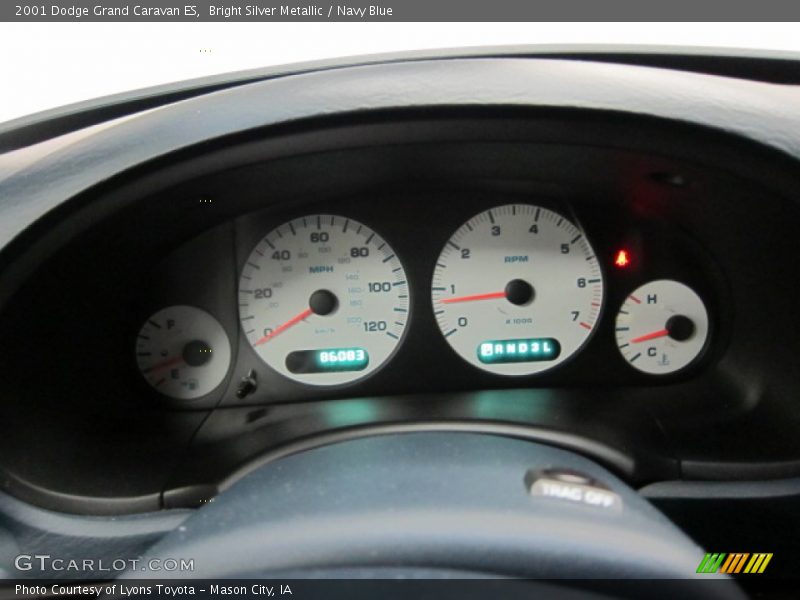 Bright Silver Metallic / Navy Blue 2001 Dodge Grand Caravan ES
