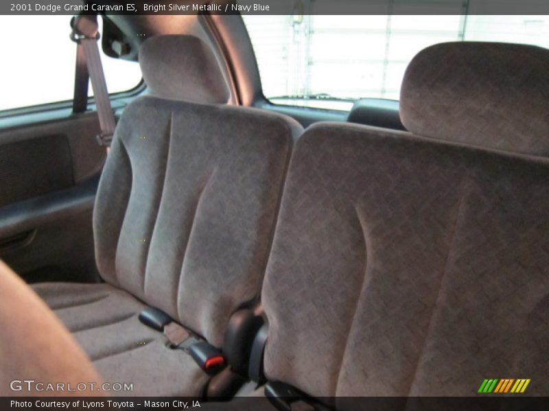 Bright Silver Metallic / Navy Blue 2001 Dodge Grand Caravan ES