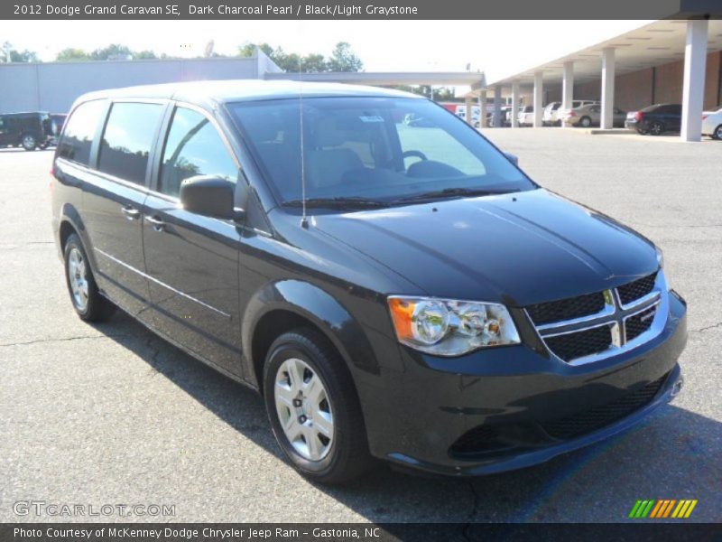 Dark Charcoal Pearl / Black/Light Graystone 2012 Dodge Grand Caravan SE