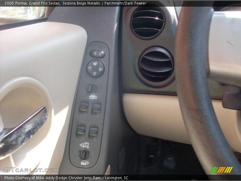 Sedona Beige Metallic / Parchment/Dark Pewter 2005 Pontiac Grand Prix Sedan